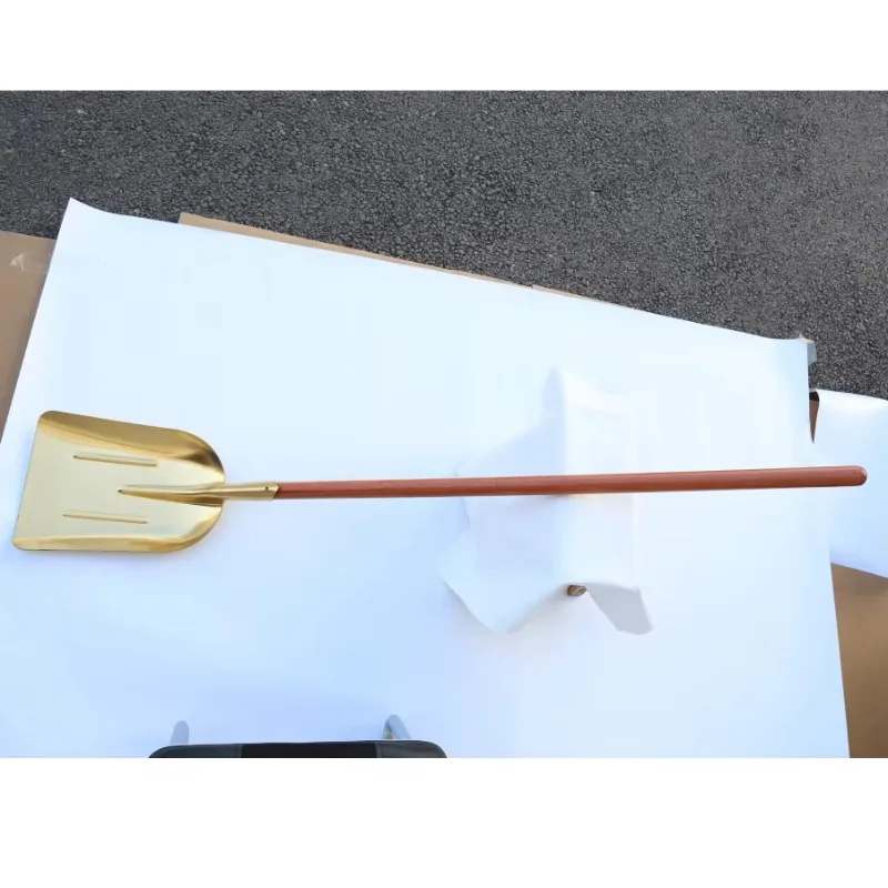 Hochwertige Spike-Schaufel mit langem Holzgriff aus Beryllium, Kupfer und Aluminiumbronze, geeignet für die Petrochemieindustrie