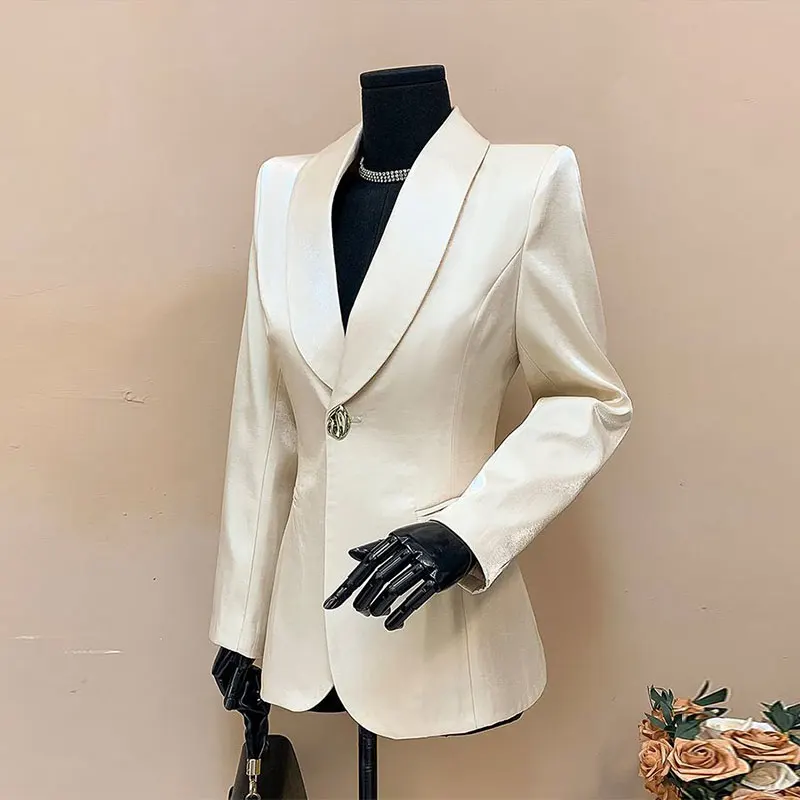 

Women's Suit Jacket 2025 Winter New Casual Style Belt-Covering Top Waist-Cinching Long-Sleeved Shiny Silk Small Suit Outerwears
