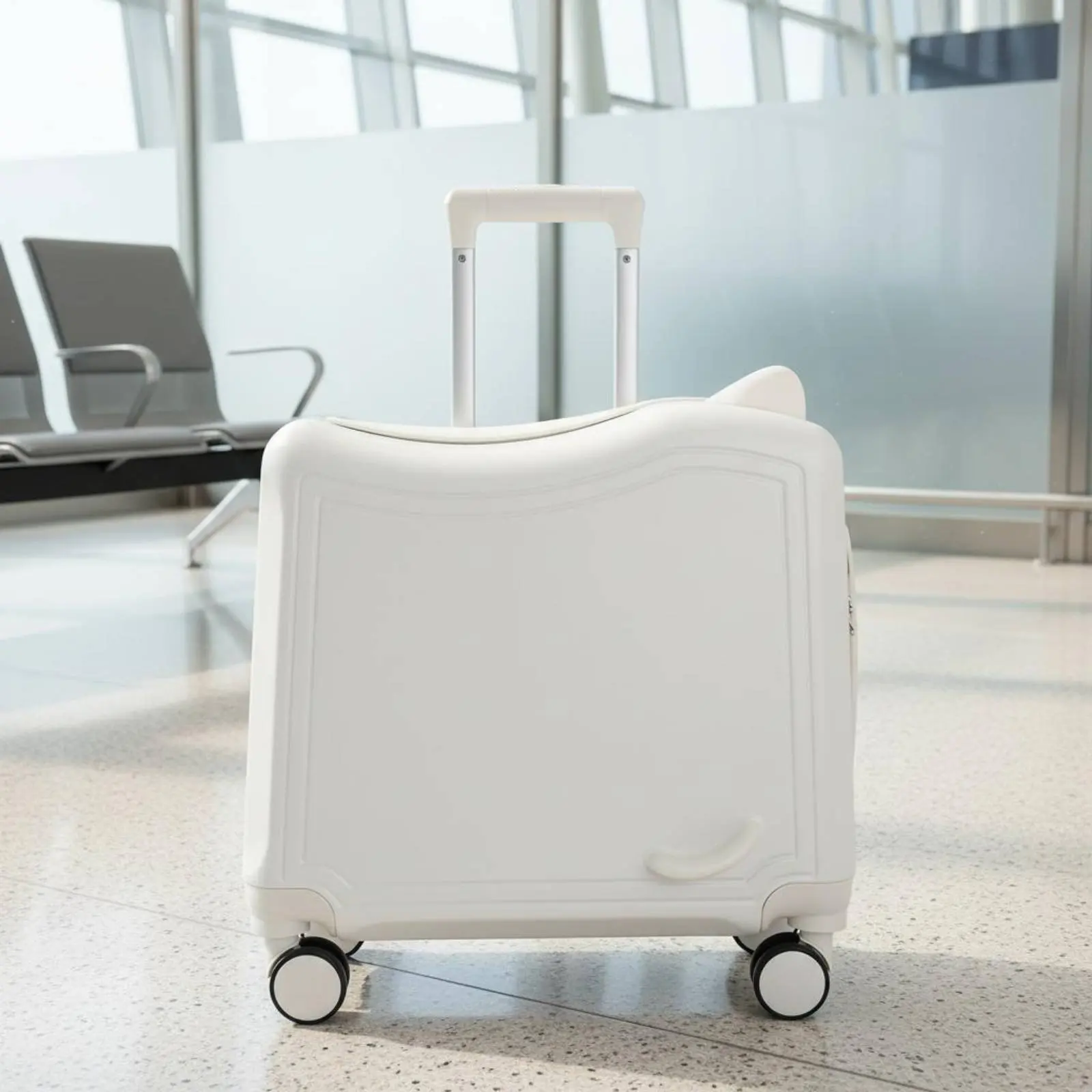 Sit-on Suitcase Combination Lock Kids Rotating Suitcase for Airplane
