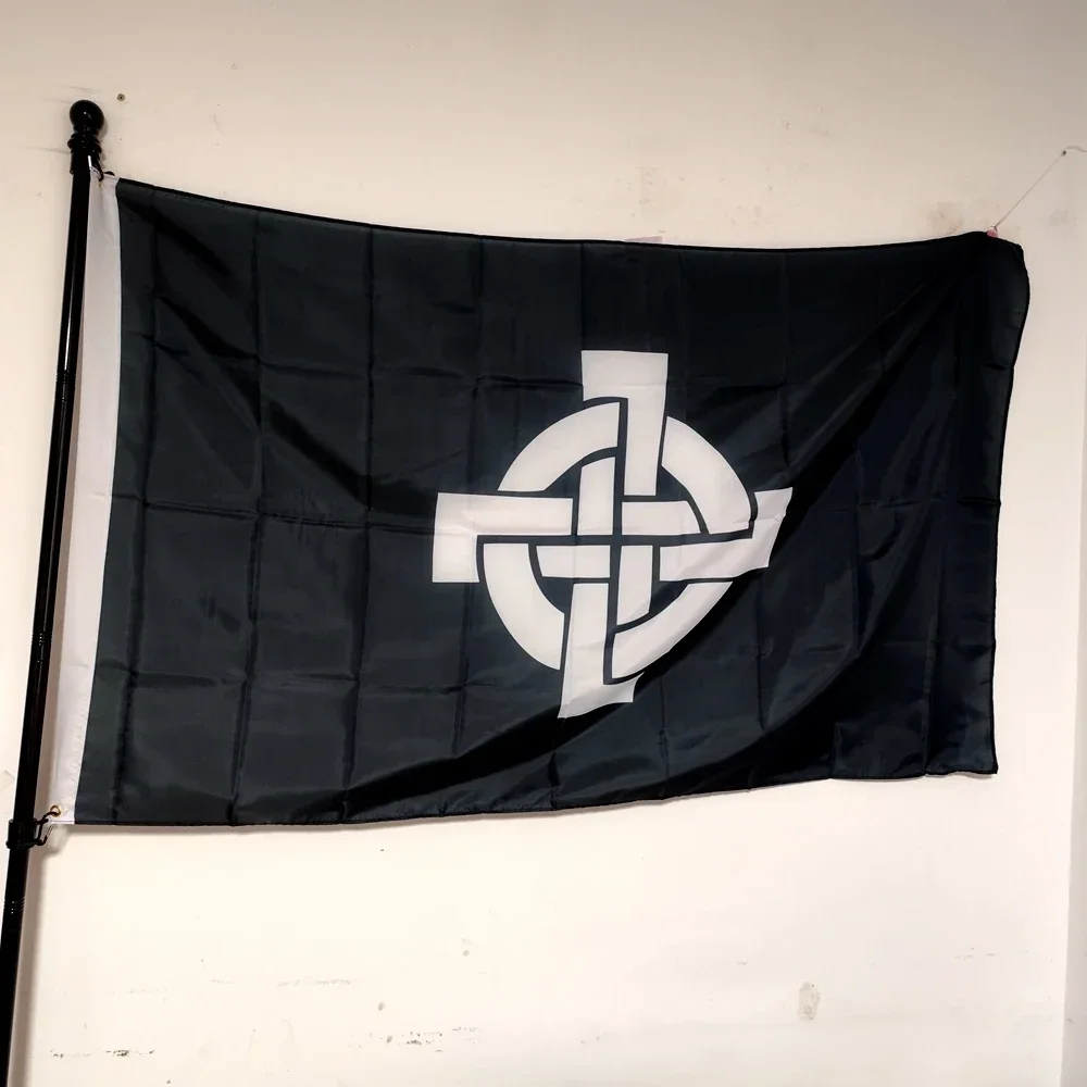 

Celtic Cross Flag 90x150cm - 5x3ft Irish Christian Banner for Outdoor Decor, Yard, Events - Durable Polyester with Grommets