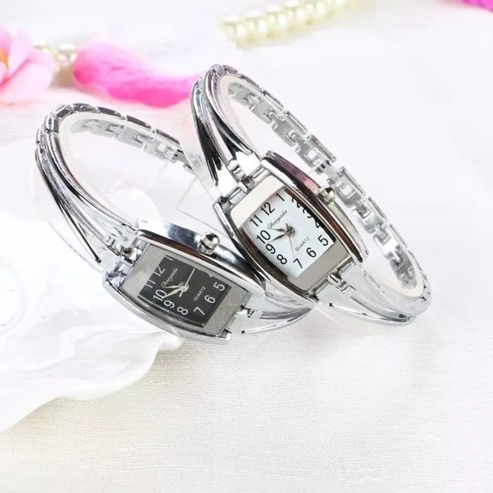 

Trendy Retro Women's Wristwatch Elegant Golden/Silver Bracelet Watch Luxury Look Ladies Watches Gift for Women
