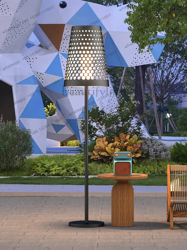 Outdoor solar pole garden light community villa garden leisure area personalized floor lamp balcony atmosphere light