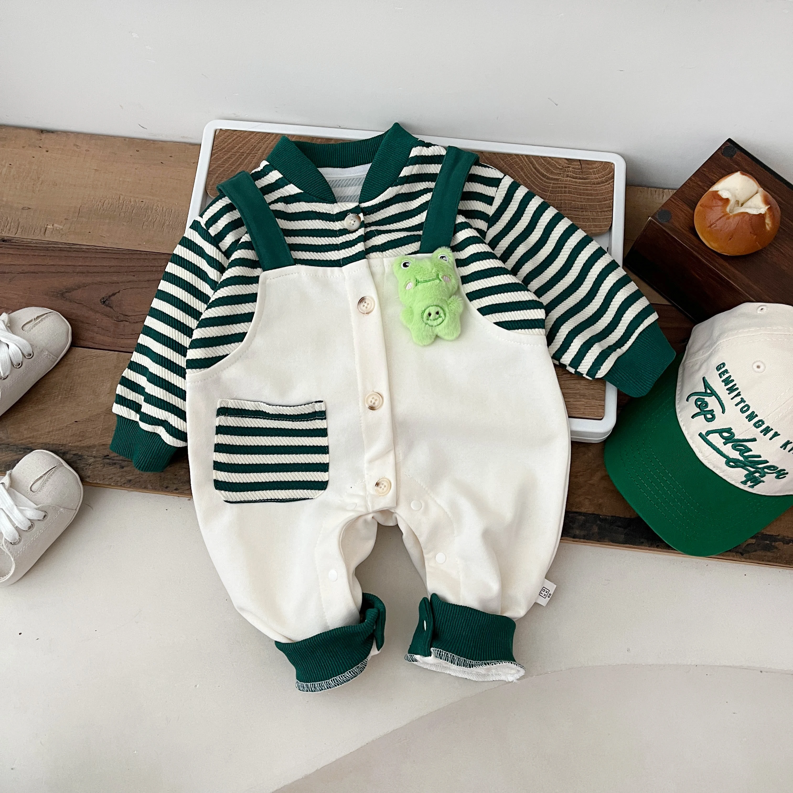 Spring And Autumn Newborn Baby Boys Cotton Baby Romper Korean O-neck Cute Cartoon Animals Fashion Long-sleeved Soft Casual