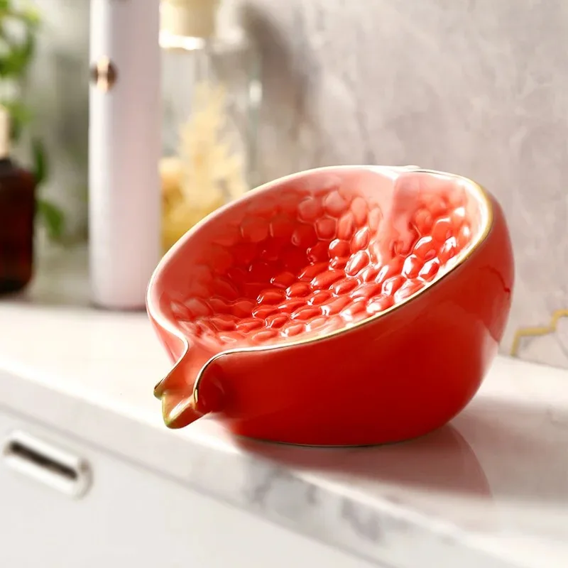 New Creative Ceramic Pomegranate Shape Soap Holder Box Wash Table Drain Soap Dish Toilet Soap Box Home Bathroom Decoration 2024