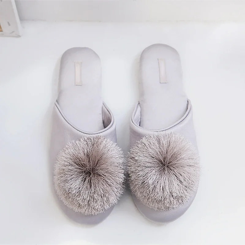 Red/Pink/Gray New Style At Home Slippers Indoor Winter Slippers Adult Women Soft Slipper Lovers Winter House Girl Shoes