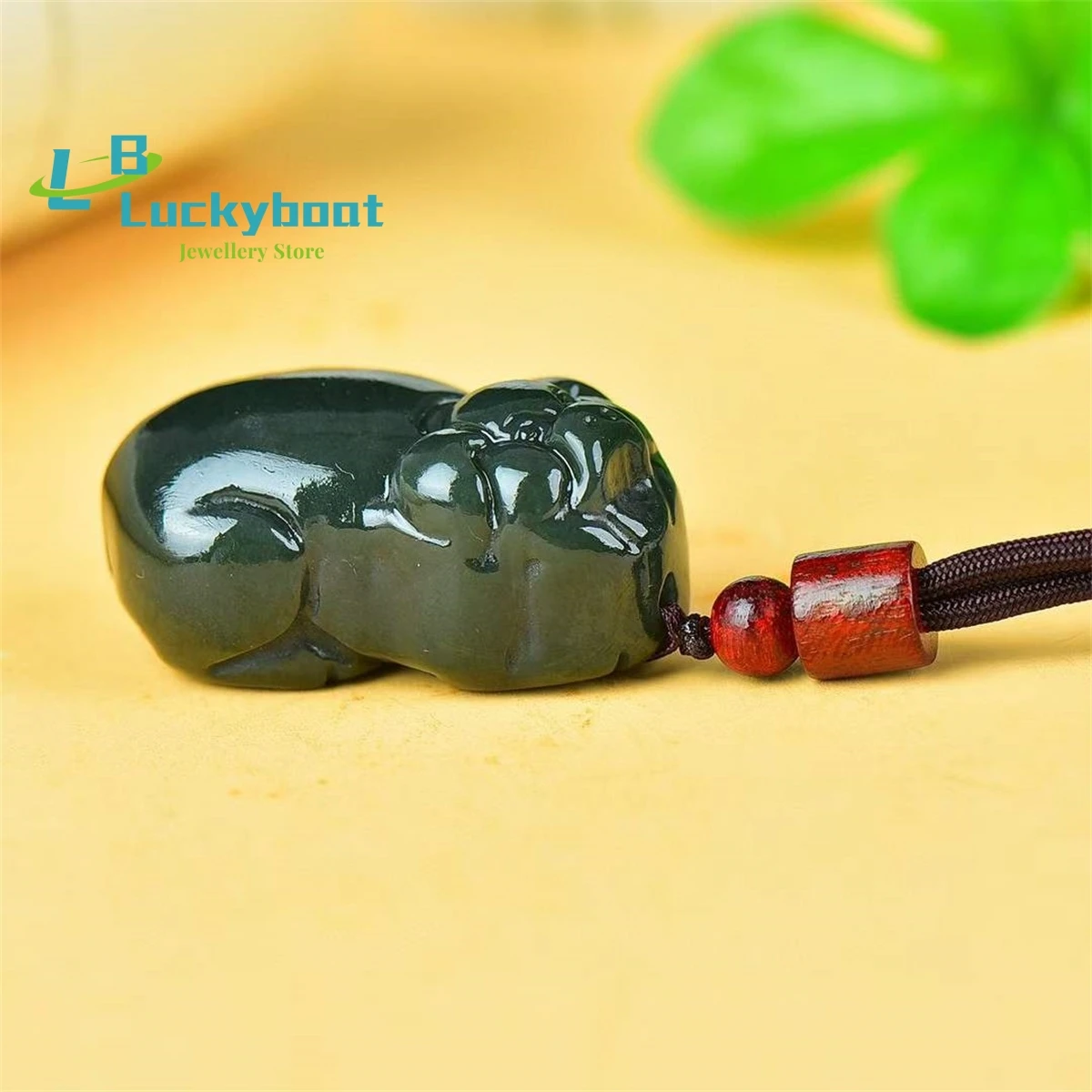 

Natural Hotan Jade Fortune Pig Pendant Simple and Generous Personality Fashion Versatile Retro National Men and Women