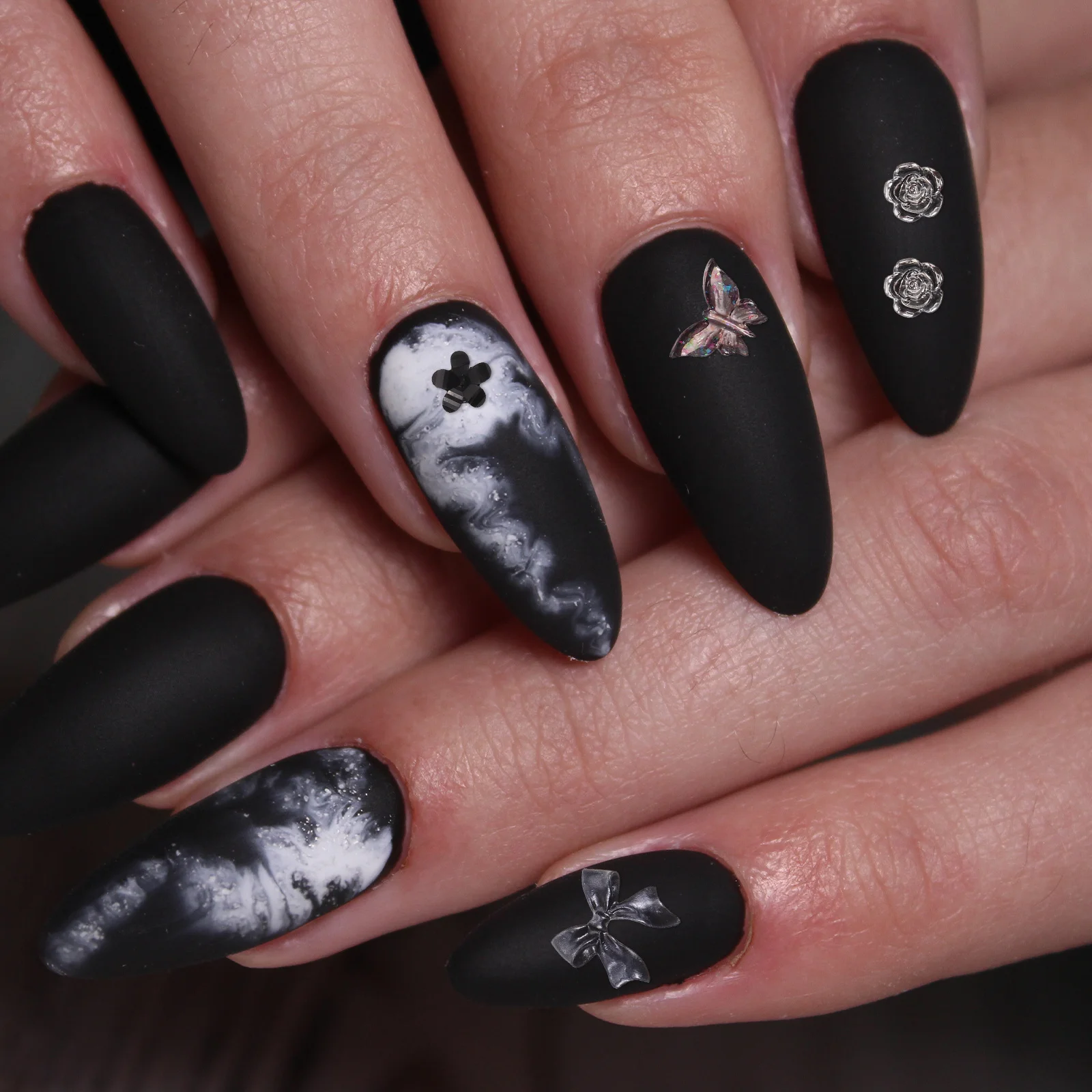 

400Pcs Resin Nail Art Embellishments Heart Bow Flower Mixed Shapes for DIY Manicure Decoration Nail Charms Craft Supplies