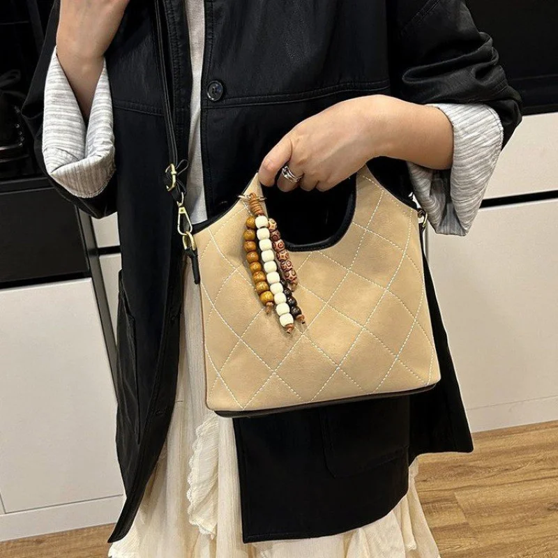 

Premium Women's Shoulder Bag Made Of Glen-Printed Leather Boasting High-End Liechtenstein Lasting Spacious Soft Style