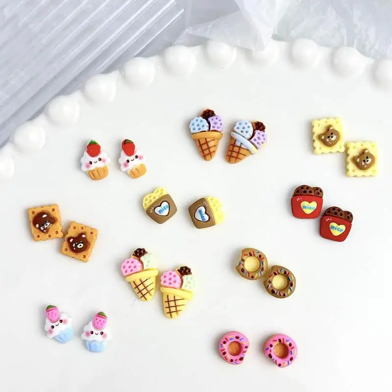 30Pcs Simulated Cute Bear Cookies Donuts Nail Charms Creative Cakes Ice-Cream Desserts Resin Nail Art Decoration DIY Nail Crafts