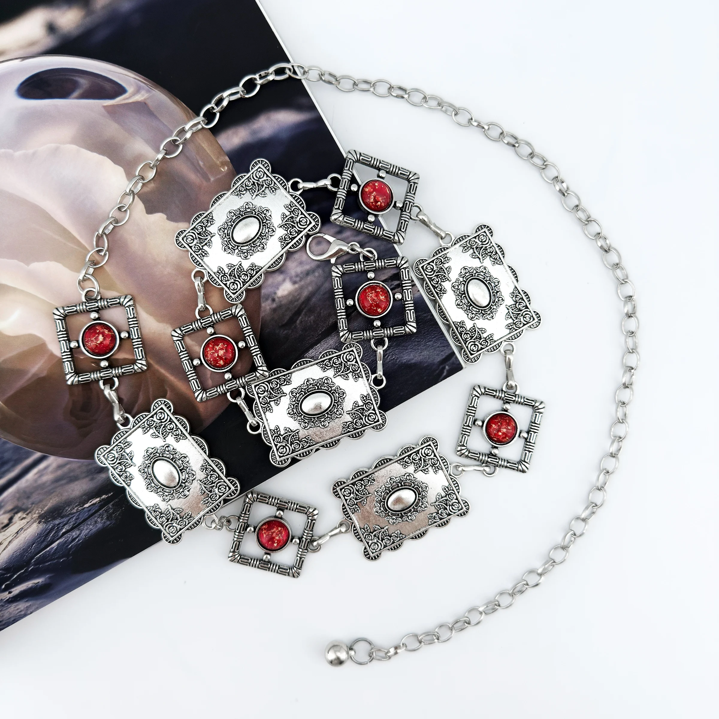 1 Stück Taillenkette im Bohemian-Stil mit bunten Punkten und geometrischem Hohlmuster aus Zinklegierung für Damen, einzigartiges Kleidungsaccessoire mit High-End-Feeling – Detail 11