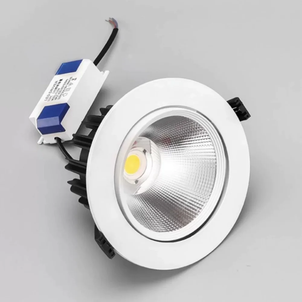 LED Spotlight with Integrated COB Technology, Nik Lighting, Ideal for a Living Room or Store, 7W