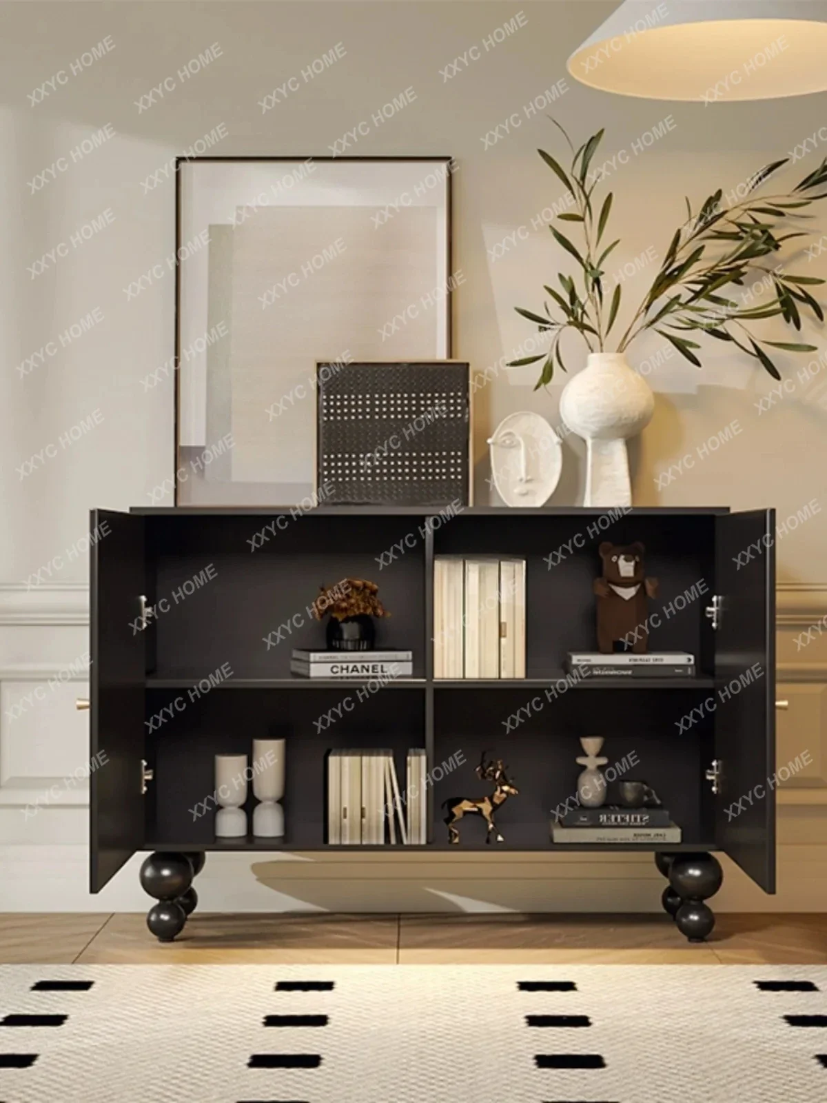 خزانة تخزين خشبية صلبة على الطراز الصيني الجديد خزانة تحف Xingshi عتيقة مطلية بالورنيش الفني