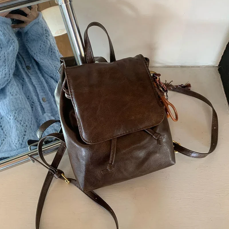 حقيبة ظهر صغيرة منقوشة من الجلد البني، حقيبة كتف واحدة، حقيبة ظهر صغيرة للتنقل #4