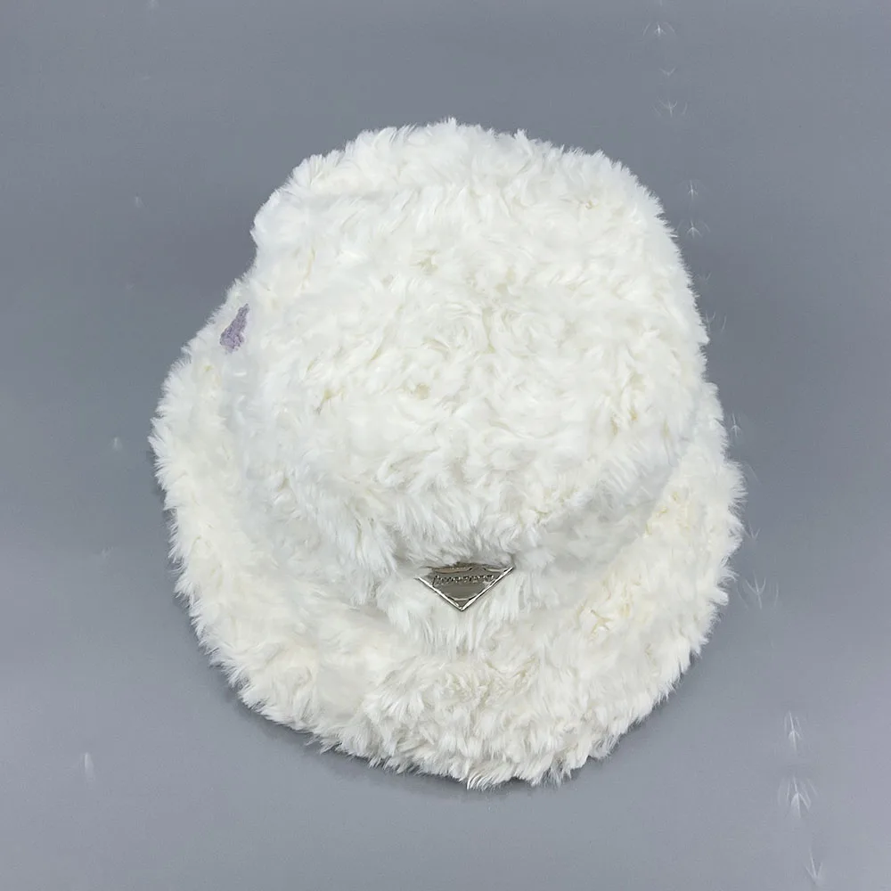 New 2024 Winter Warm Cute Star Fisherman white Hat For Women Thicken Warm Caps Fashion Sale Baotou Imitation Wool Rabbit Fur Hat