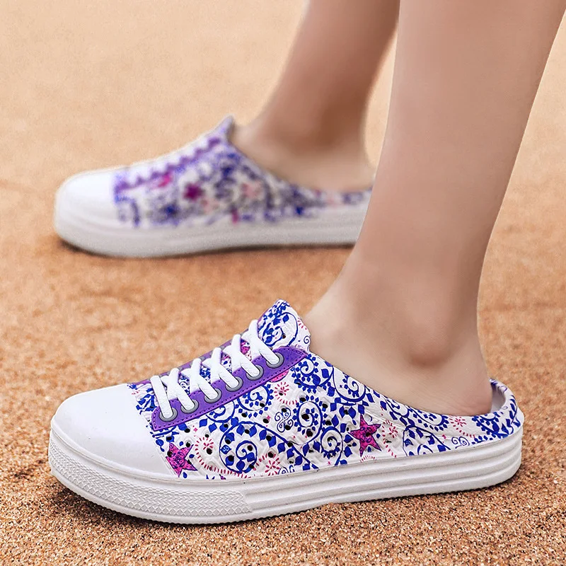 2022 Summer New Blue and White Porcelain Slippers Ladies Beach Hole Shoes Baotou Hollow Large Size Slip-on Sandals