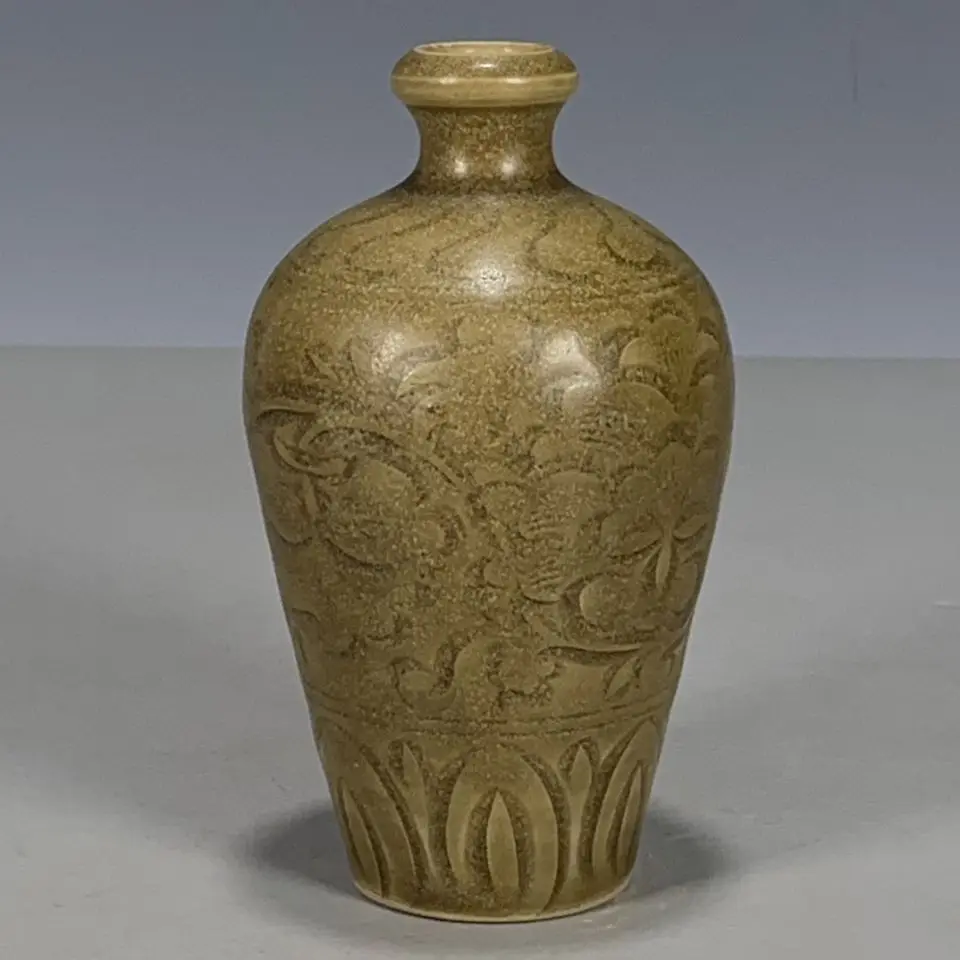 Song Yaozhou Kiln Celadon Plum Vase with Interlocking Peony Relief Patterns