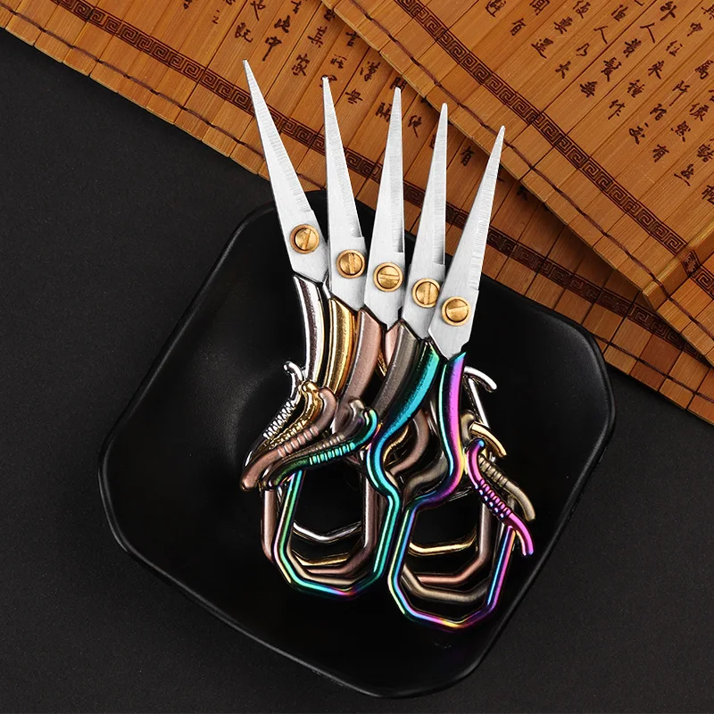 

Retro Small Scissors Stainless Steel Square Handle Scissors Household Embroidery Thread Cutting Window Grilles Gift Handmade