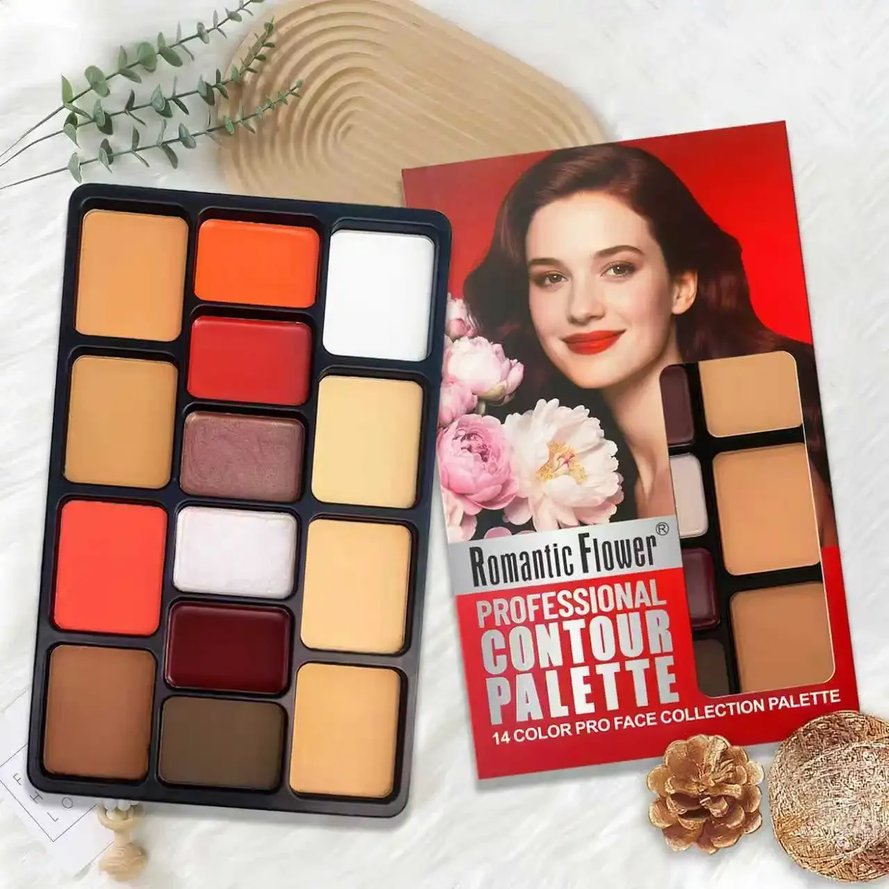 لوحة مكياج الكل في واحد مكونة من 14 لونًا مع ملمع شفاه كونتور وأحمر الخدود وخافي عيوب البشرة لمظهر جمال كامل