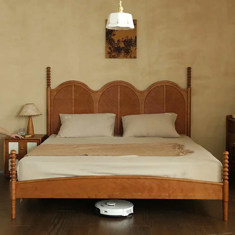 1.8 meters solid wood bed master bedroom solid wood furniture French retro solid wood carving flower double bed