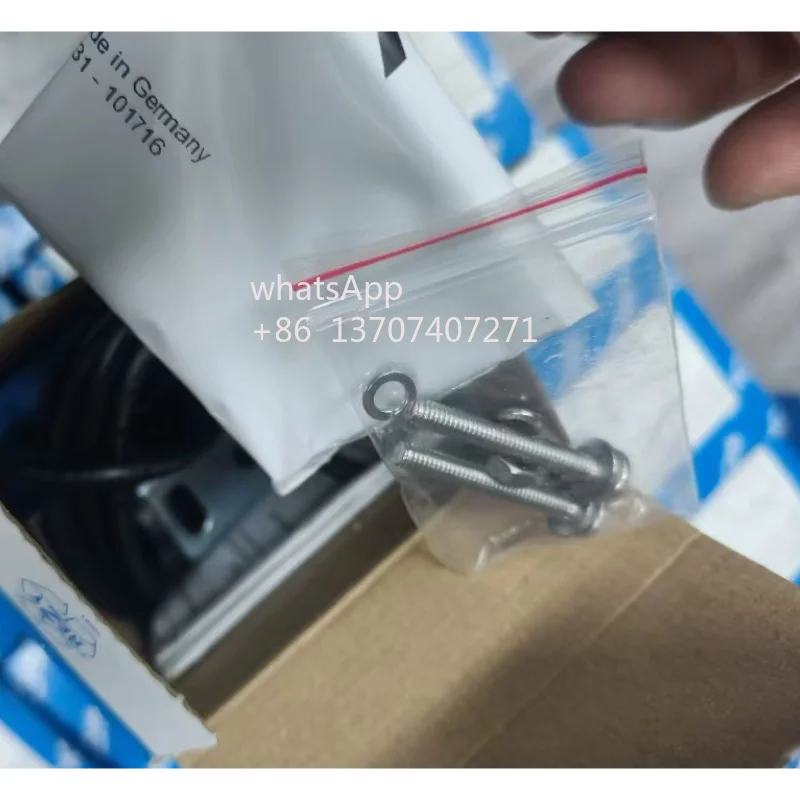 

New photoelectric sensor GL10-R3812 1065898 for fast delivery