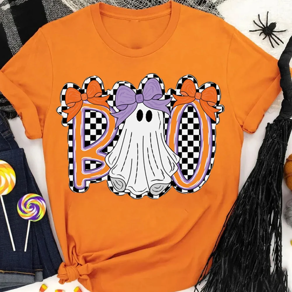 ملصقات بنمط الفينيل المضحكة للهالوين BOO Ghost ذات عقدة مربعة ونقل الحرارة (مجموعة مكونة من 6 قطع) - جودة عالية، سهلة التقشير وهي