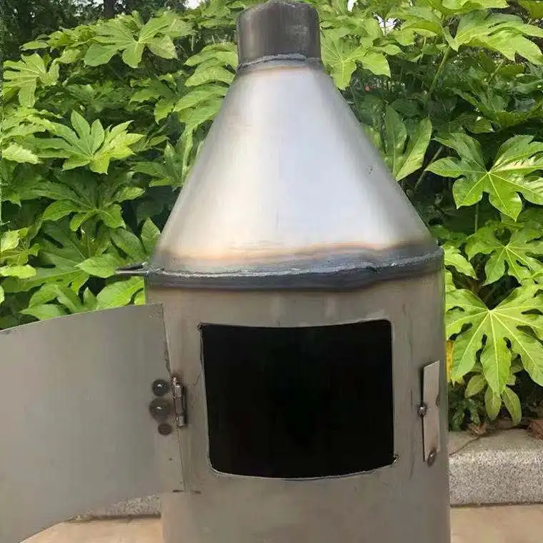 Breeding furnace heating insulation wood grass burning stove coal heating winter firewood fire chicks chicken greenhouse heating