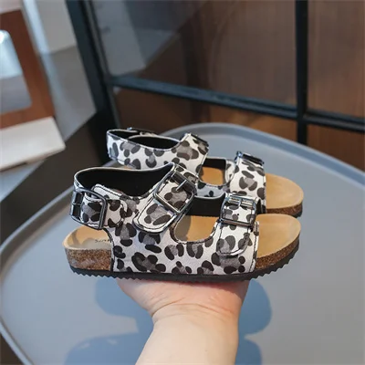 Children\'s Square Button Camo Open Toe Sandals Light Brown/black, Girls 2024 Summer New PU Outdoor Fashion Sandals, Size 26-36