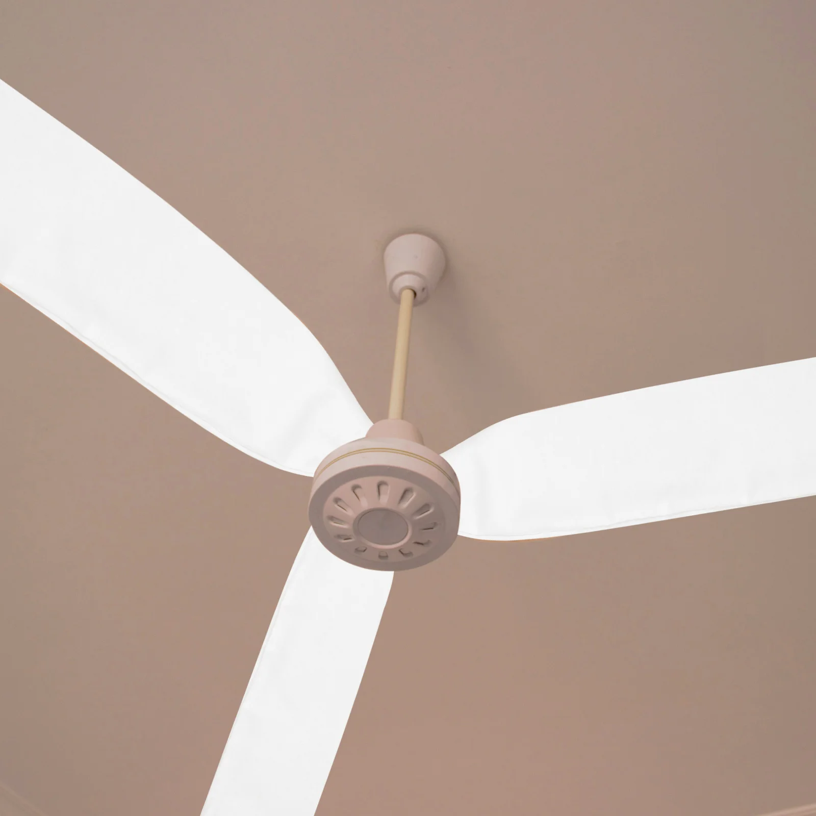 

1 Set Ceiling Fan Blade Covers White 3-Blade Universal Dust Cover Full Protection Easy Install Minimalist Design For Lighting