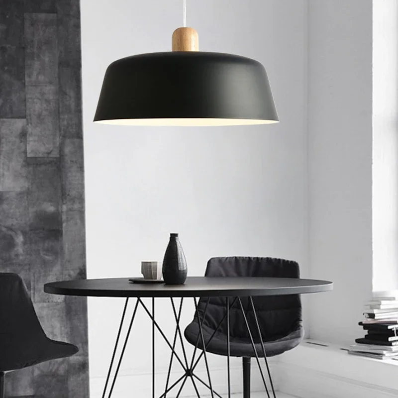 مصباح معلق LED بـ 6 ألوان 30 سم، مصباح معلق من الألومنيوم بسيط مع سقف خشبي، إضاءة على الطراز الشمالي للمنزل والمقهى