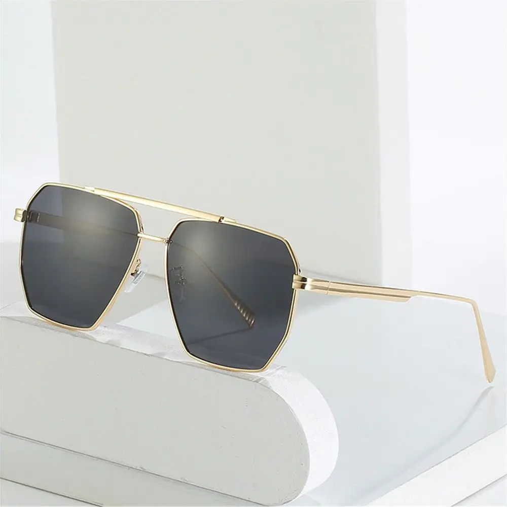 

Retro Lightweight Sun Glasses Women's Polygon Sunglasses Polarized Sunglasses Men's Shades Metal Frame