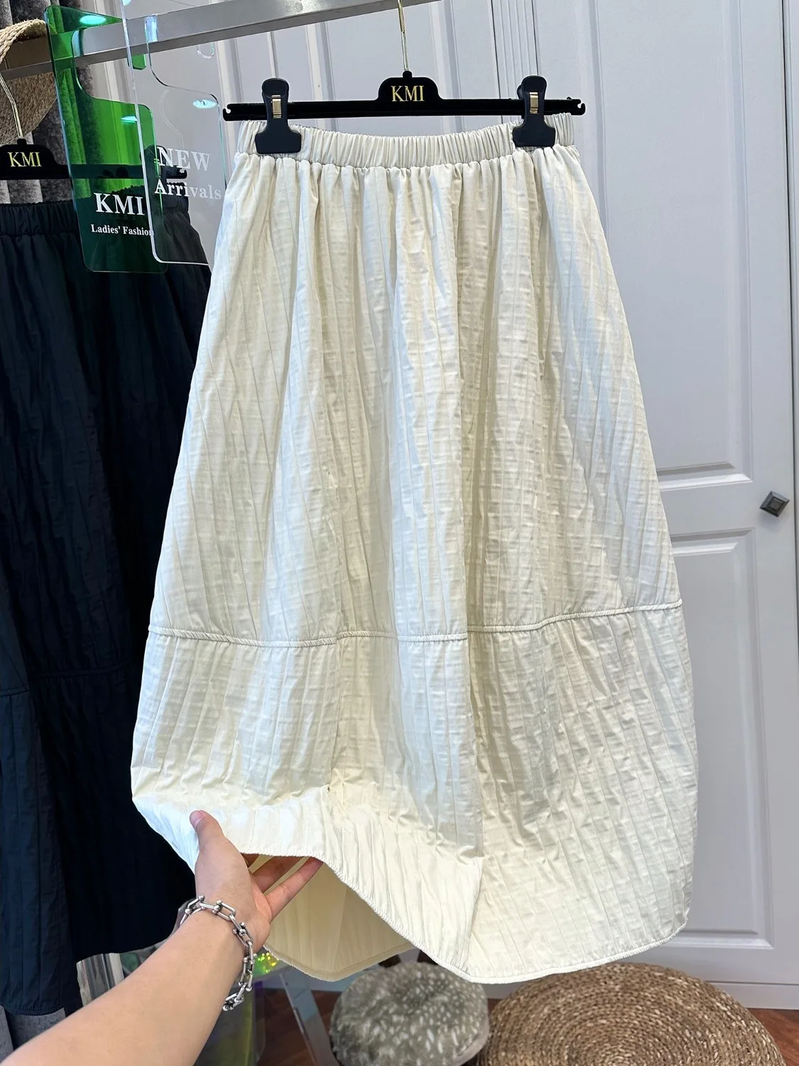 

High-End Texture Sensation 3D Flower Bud Midi Skirt Slimming High Waist Versatile Stitching Autumn Winter Women's f-length...