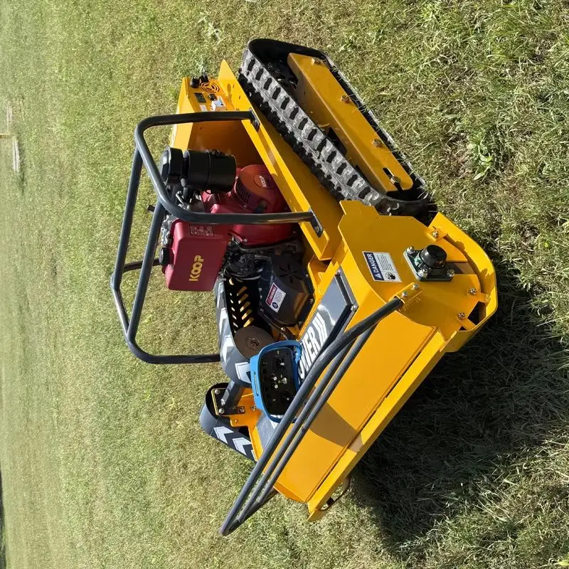 تخصيص مزرعة صغيرة Flail جزازة العشب 800mm Rc الديزل الطاقة الزاحف جزازة العشب لقطع العشب