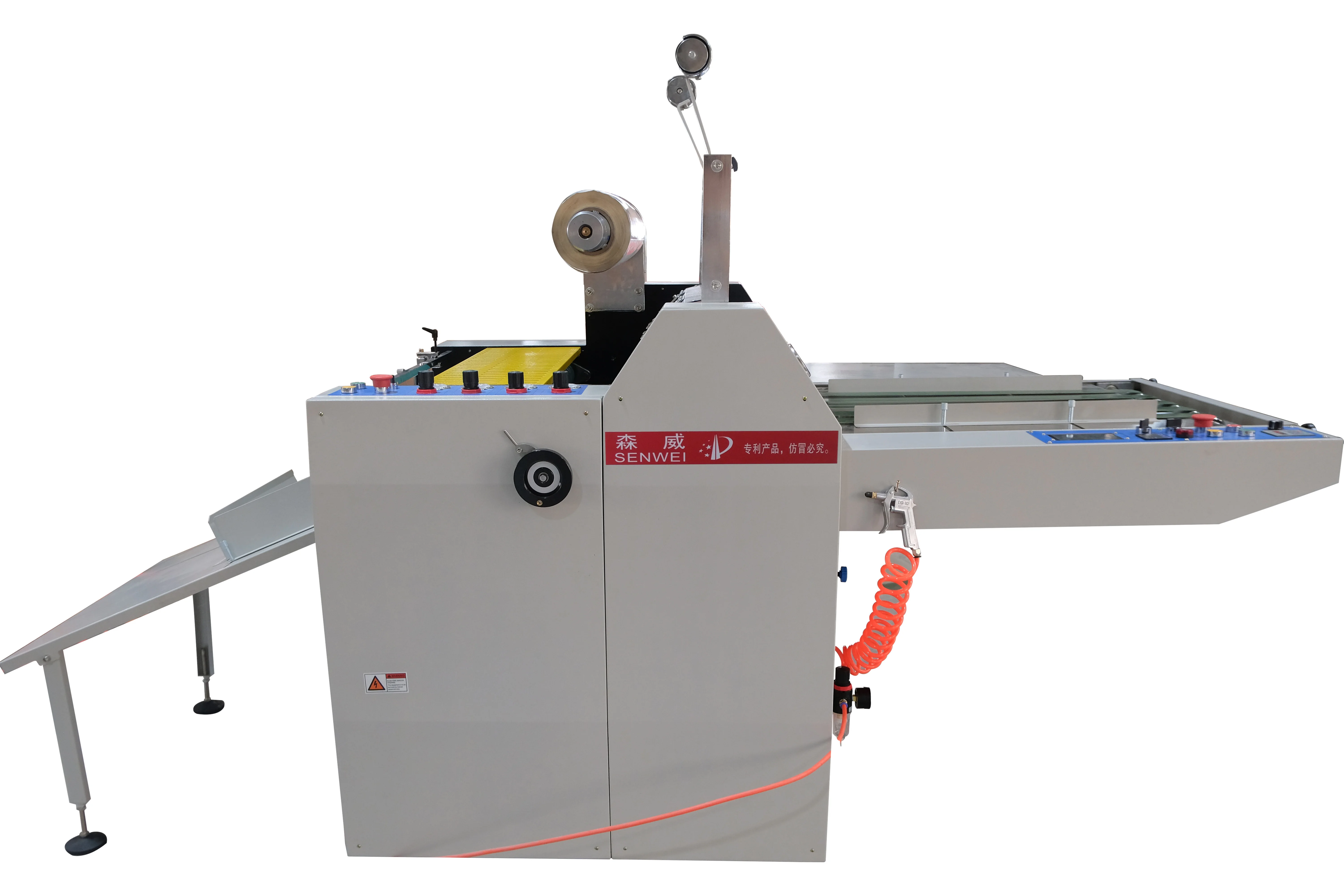 SWFM560C Inflatable Shaft Auto Cutting Hot Roll Laminating Machine With Edge Lap Computer Control 0-30m/min