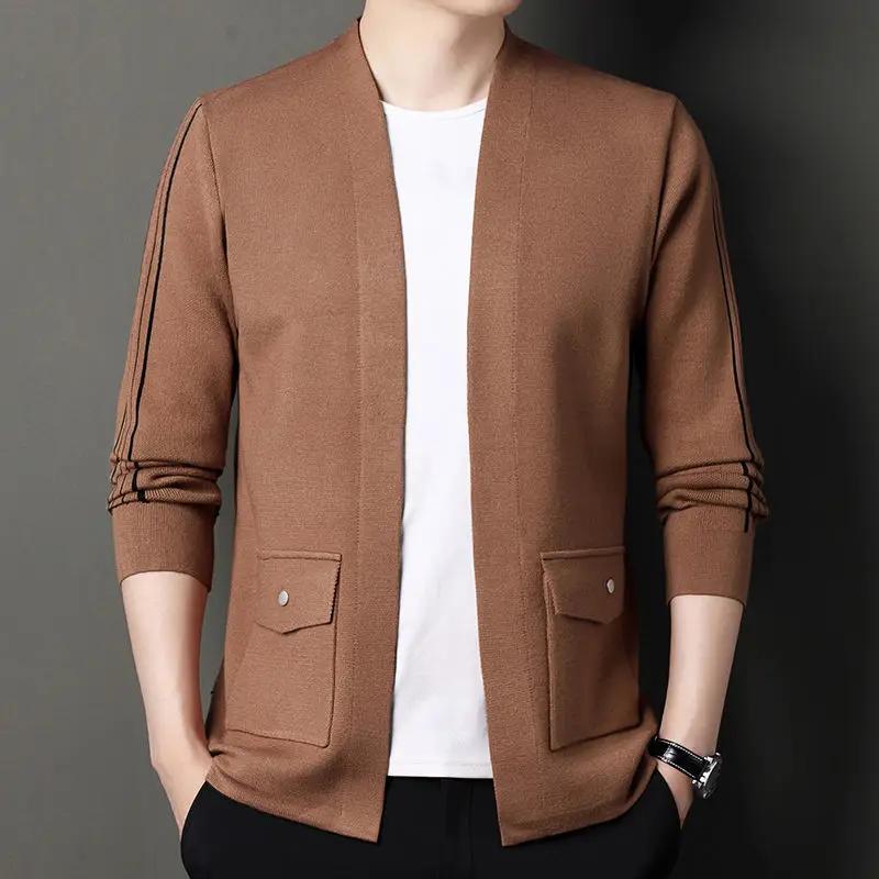 2023 Autumn and Winter Men's V-neck New Patchwork Pocket Solid Color Loose Fashion Casual Sweater Knitted Long Sleeved Cardigan