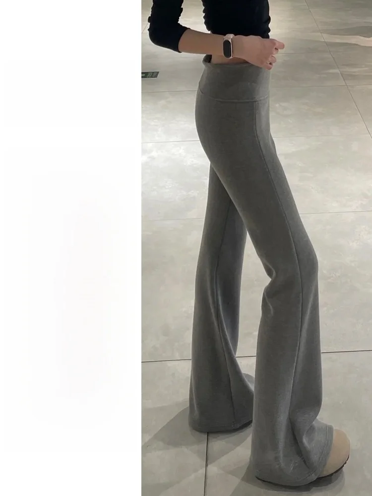 กางเกงโยคะทรงบานเอวสูงสำหรับผู้หญิง รุ่นใหม่ประจำฤดูหนาวปี 2025 สไตล์อเมริกัน สีสันสดใส เอวยางยืด สวมใส่สบาย...