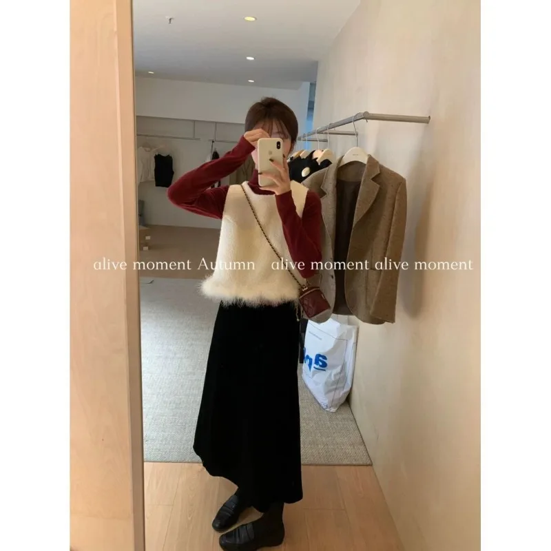 

2025 Winter High-end Fashion Design Feather Splicing Layered Temperament Short Woolen Vest