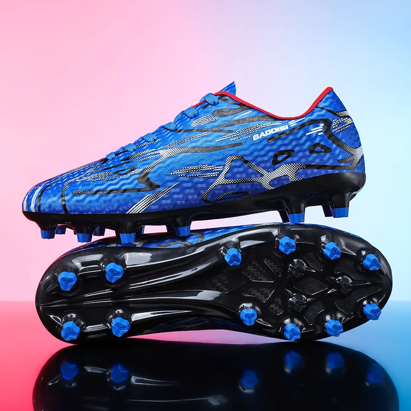 

New Men Soccer Shoes Sport Training Football Boots Soft Ultralight Breathable Professional Sneakers Unisex Grass Cleats Match