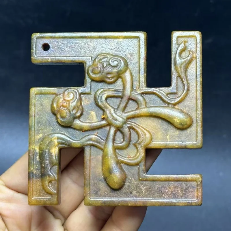 Ming Qing era , Xiuyu , antique vintage carving items, pendants, ornaments, and Wanzi jade tablets
