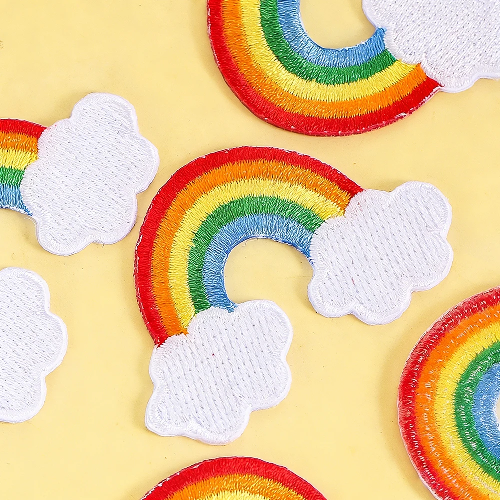 Regenbogen-Wolken-Stickerei-Aufnäher zum Aufbügeln, niedliches Regenbogen-Abzeichen für Kinderkleidung, Rucksack, Hut, DIY-Näh- und Bastelbedarf – Detail 4