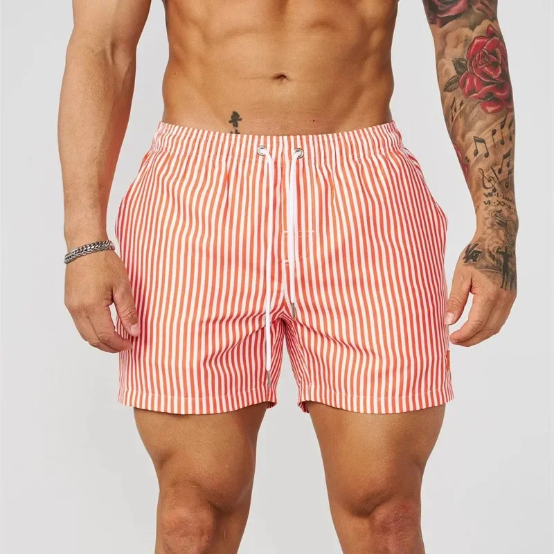 2025 new summer Men's sweatpants casual sports outdoor shorts breathable casual running fitness fashionable three part pants