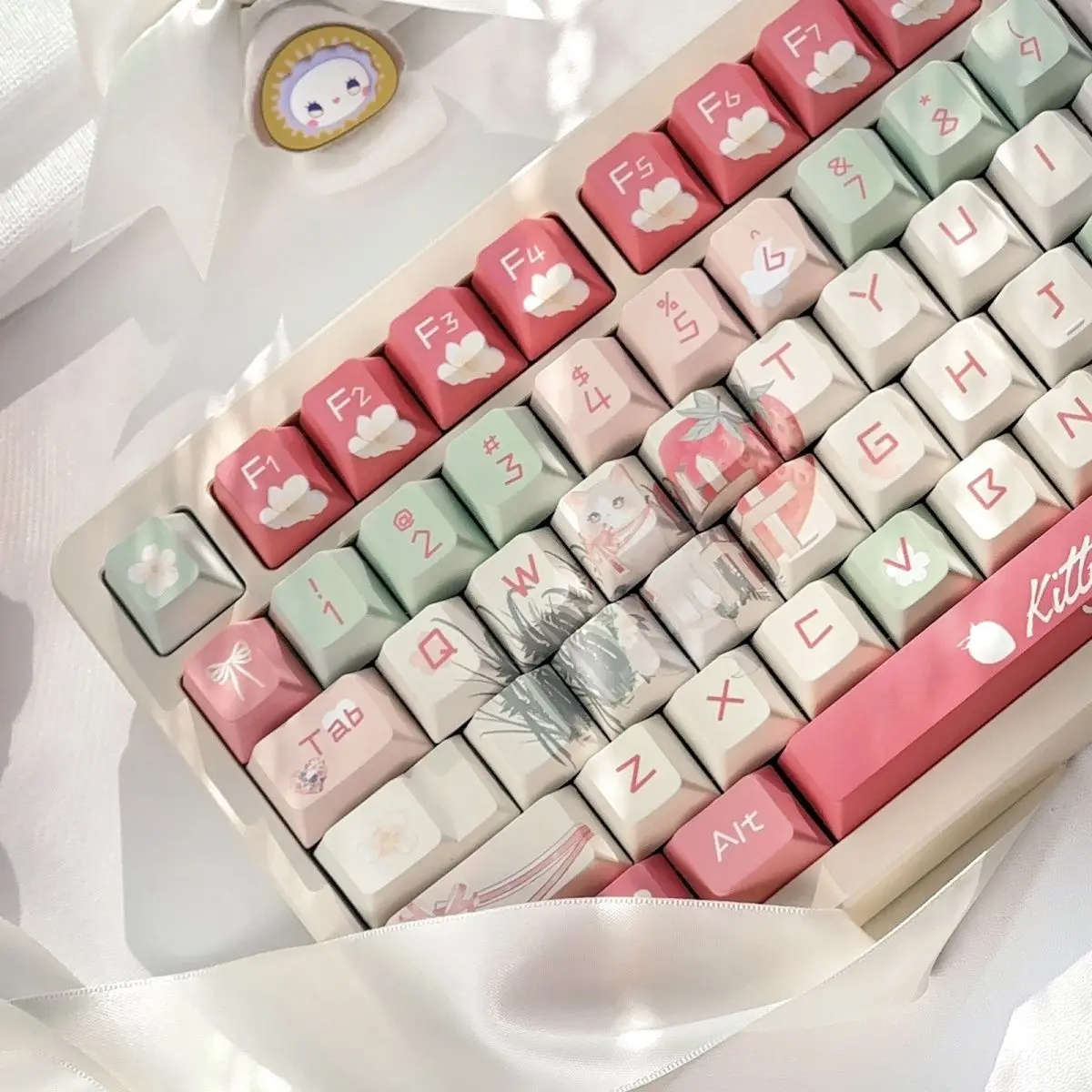 

Cherry Keycap Pink Strawberry Cute Cat Oil Painting Style Keycaps Set Of For Pbt Five-Sided Diy Mechanical Keyboard Keycaps