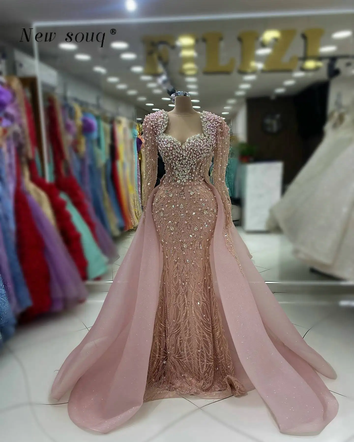 

Soft Pink Two Pieces Long Sleeves Evening Dresses Arabic Formal Beaded Sequins Overskirts Mermaid Dinner Party Gowns