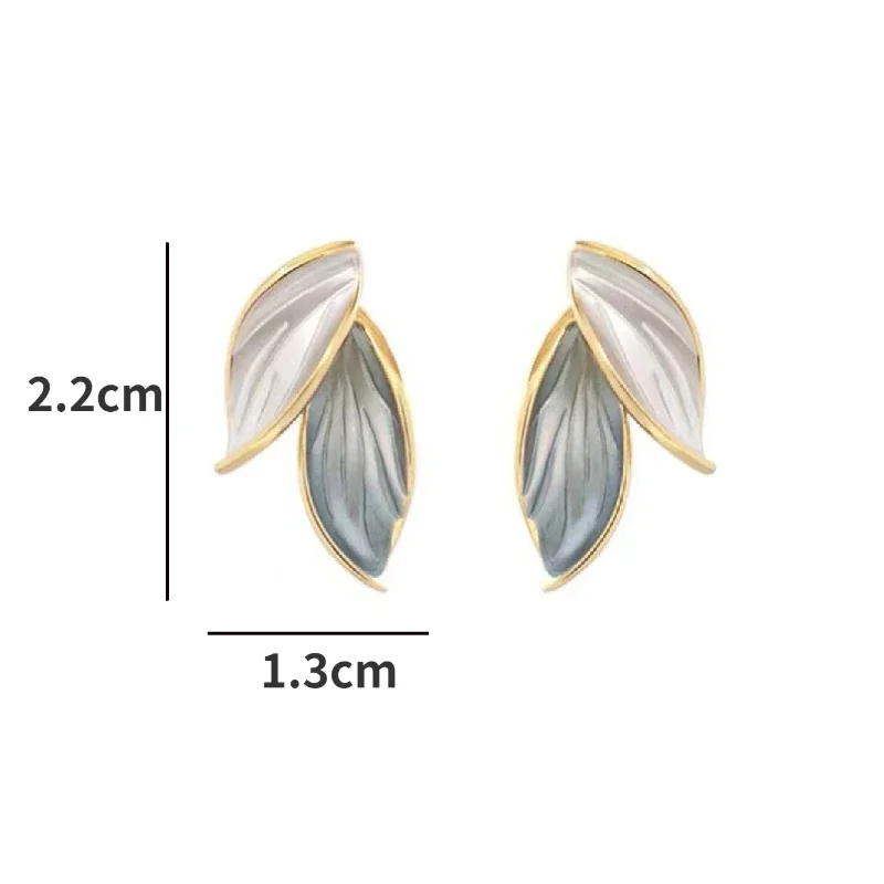 1 Pair of South Korean Blue and White Leaves Leaves Super Super Cool Fresh Temperament Earrings [ Special ]