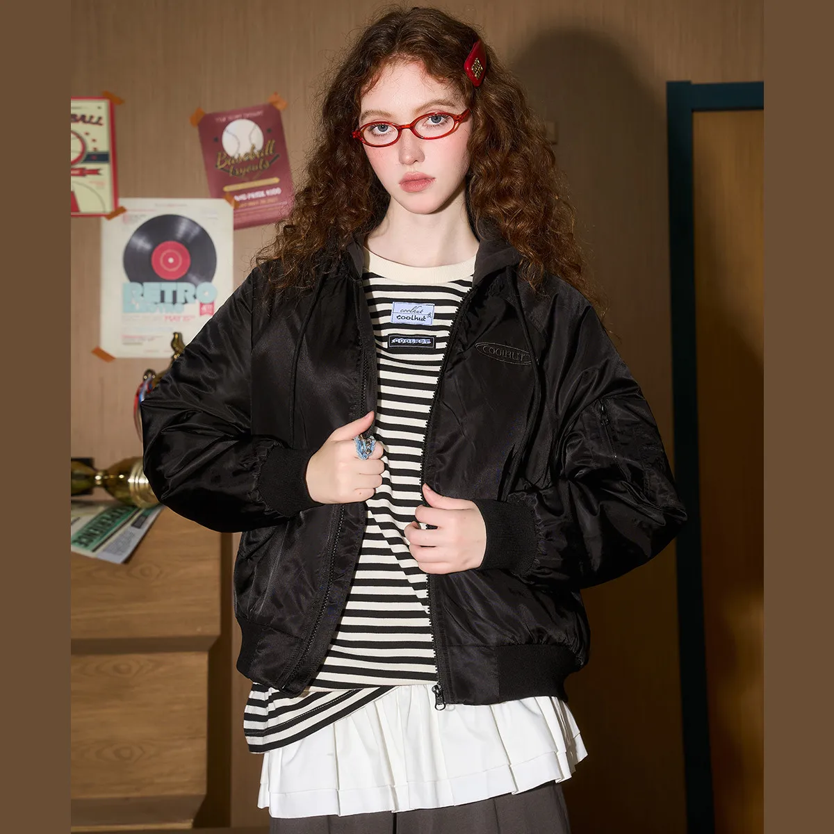 الشتاء المرأة Bomber سترة مقنعين الطيران القطن معطف مبطّن البيسبول طوق سترة الشارع الشهير فضفاضة تناسب ملابس خارجية متعددة الاستخدامات