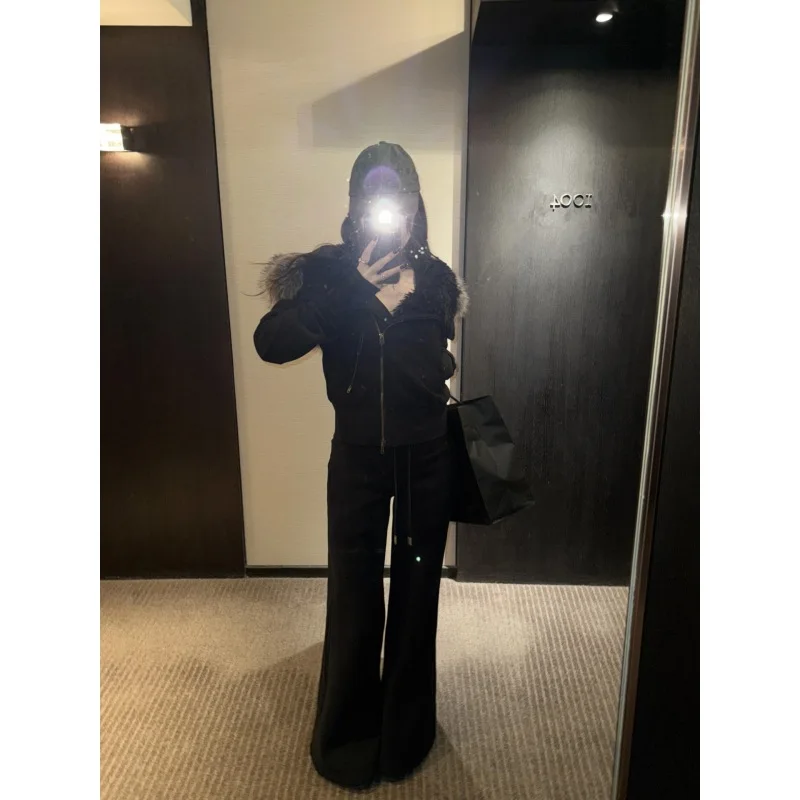 القوطية الأسود فو الفراء هوديي المرأة 2025 العصرية اقتصاص الرمز البريدي سترة الشارع موضة ملابس خارجية غير رسمية #1