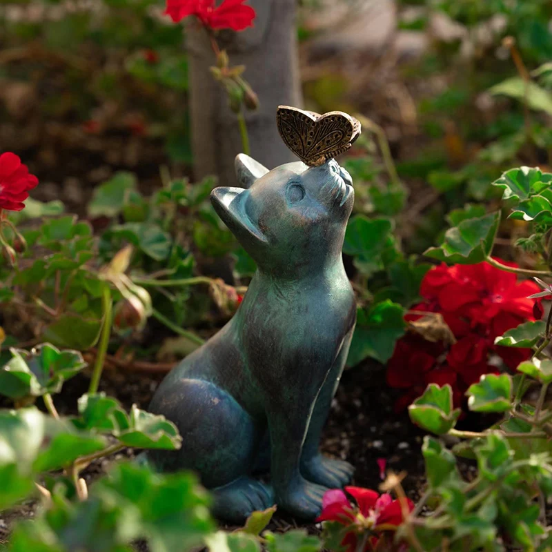 

Curious Butterfly Cat Sculpture Indoor Deco Accessories Outdoor Figurine Resin Ornament Cute Decoration