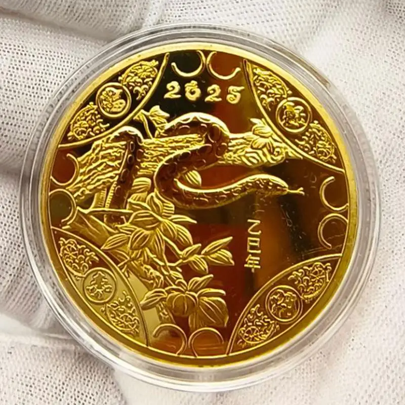 2025 Chinese Snack New Year Commemorative Coin Gold Plated Foil Sturdy Snake Coin Brings Good Fortune For New Year Birthday