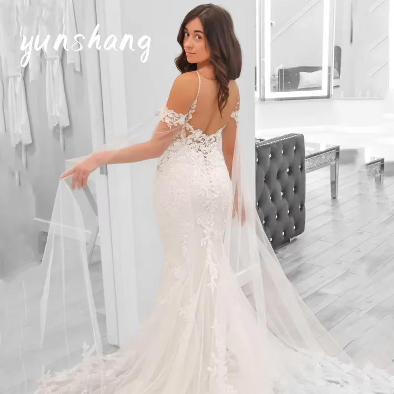 Yunshang Maßgeschneidertes Hochzeitskleid, Brautkleid, Spitzenapplikationen, schulterfrei, V-Ausschnitt, Meerjungfrau, rückenfrei, Schleppe, elegant, stilvoll, einzigartig – Detail 6