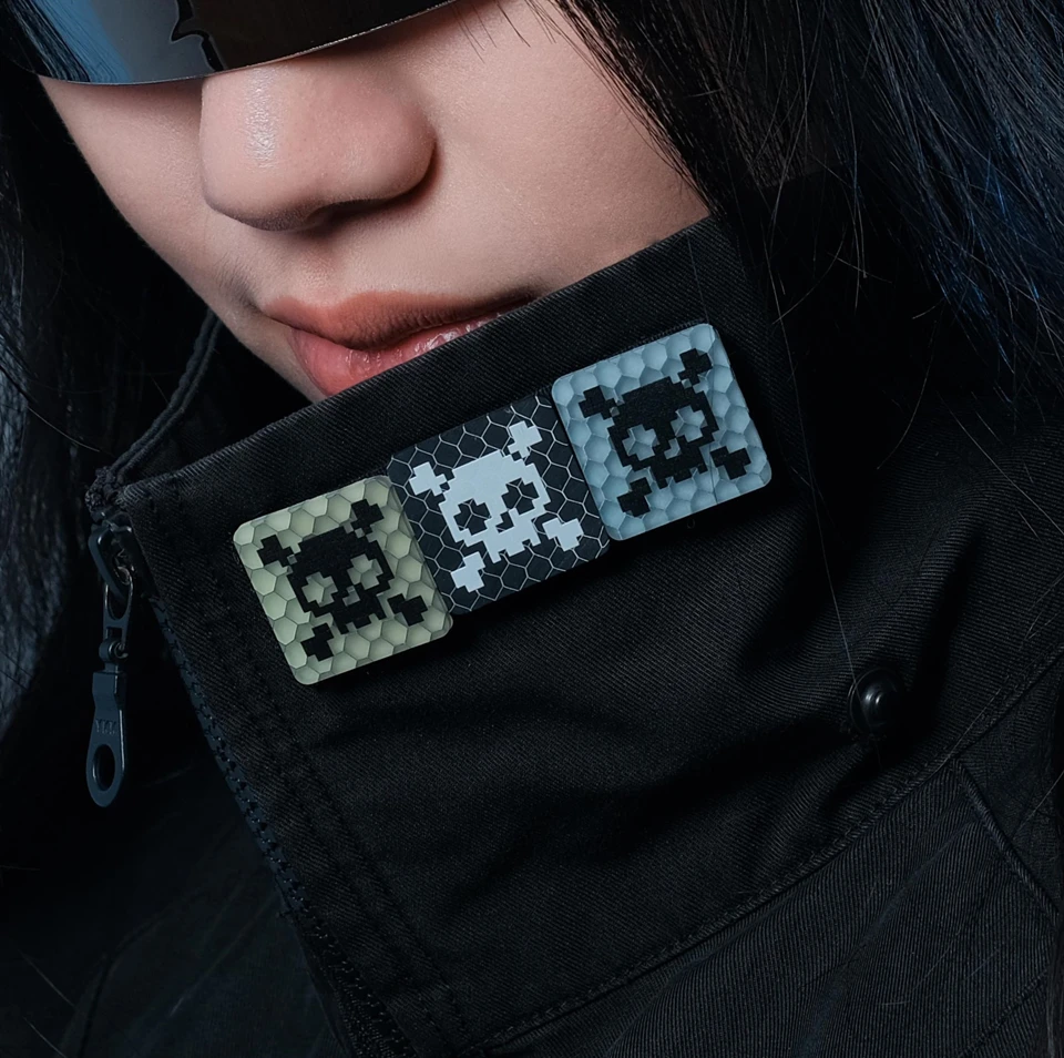 Luminous Resin Patch for Clothing and Bag Decorative Lattice Skeleton Square Metal Grille Skull Mini 1 \