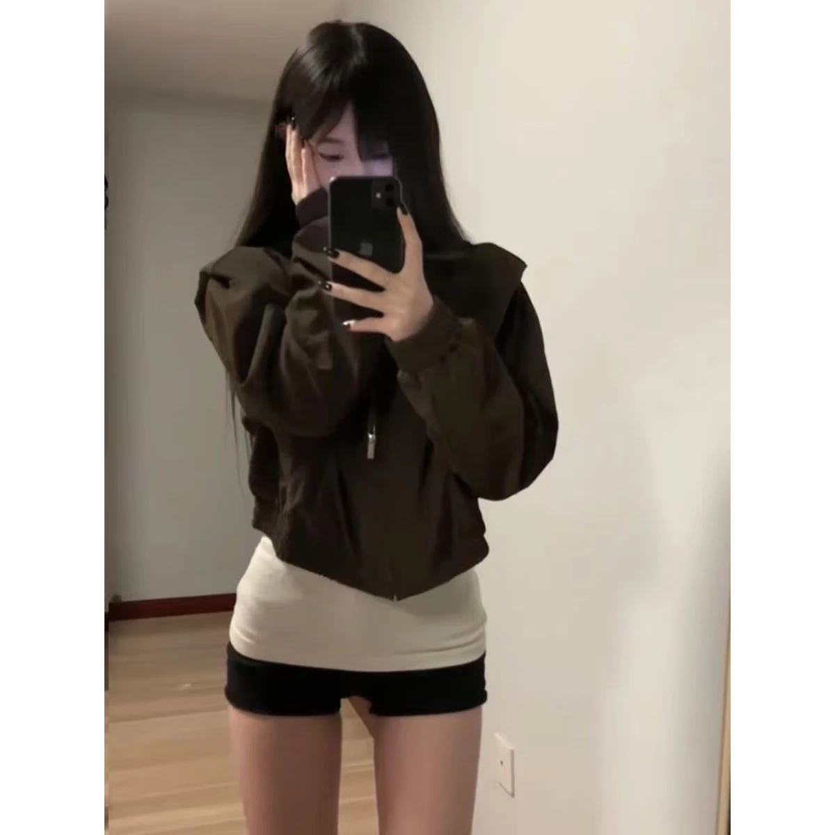 Early Autumn Short Women's Jacket 2026 New Korean Style Super Popular High-End Feeling Slimming Initial Autumn Coat
